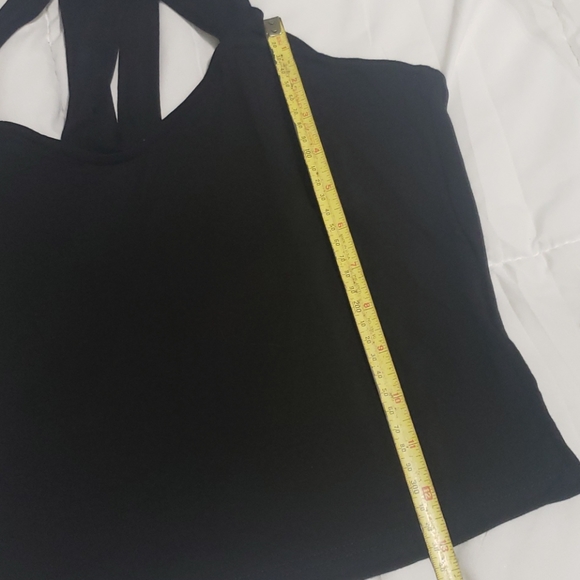 ๐ผ1 L left๐HP๐New Criss cross tank top - Picture 7 of 8